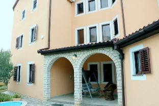 Cozy beachfront apartment Apartment in Fažana