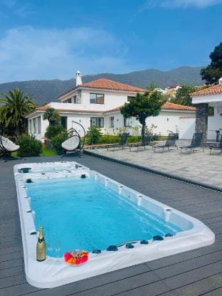 Villa with private 4 bed floor level in La Orotava Villa in Orotava Valley