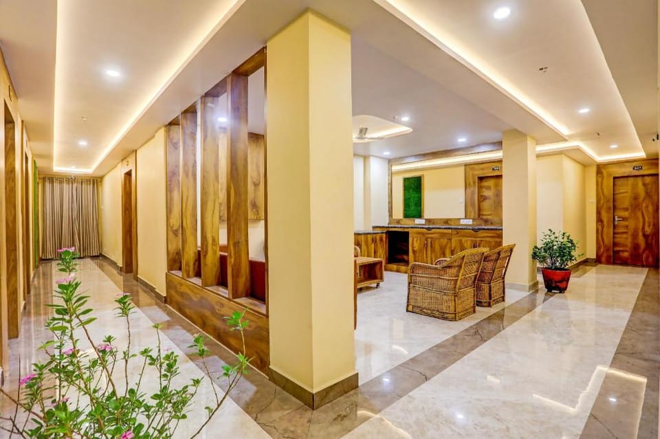 Super Townhouse Oak Dhanbad Near SSLNT College formerly Kapson Hotel in West Bengal
