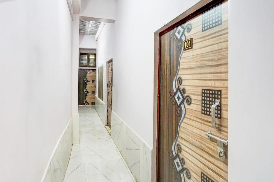 Collection O Mathura Railway Junction Formerly Brij Gaurav Guest House Hotel in Uttar Pradesh