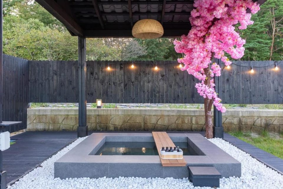 Gangneung Ryokan Sodolhyangho Bed and Breakfast in South Korea