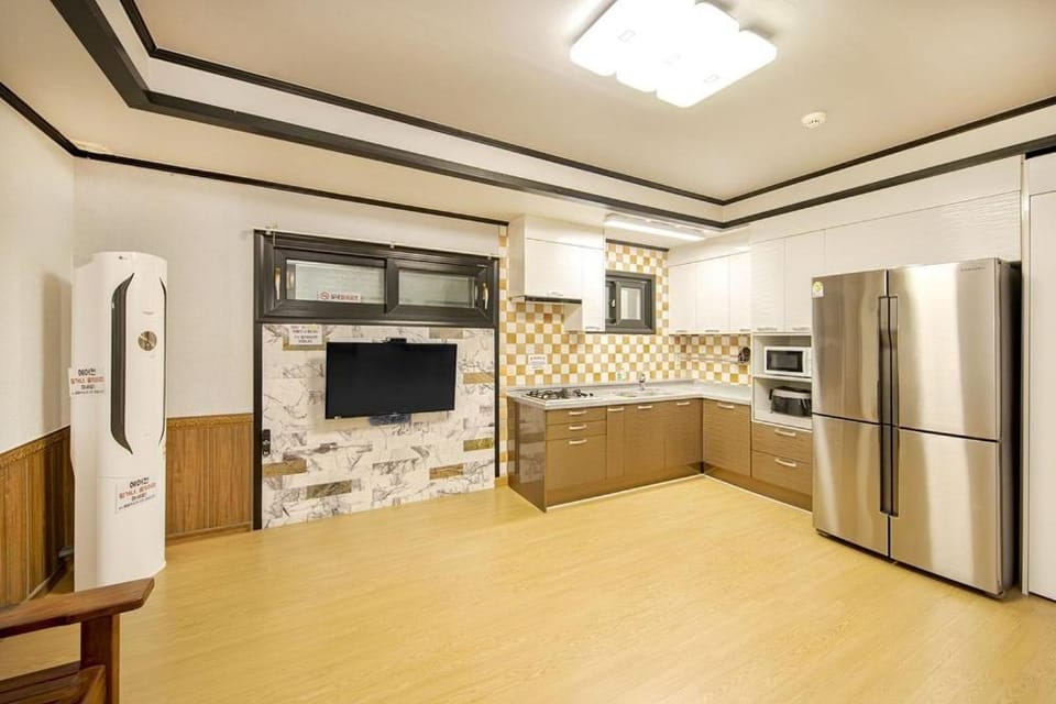 Daecheon Sun and Moon Pension Bed and Breakfast in South Korea