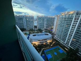 Azure Urban Resort 1br Near Mall Airport Vacation rental in Paranaque