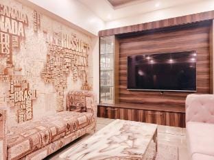 Luxurious 3BHK- Greater Kailash 1,M Block Market  Vacation rental in New Delhi
