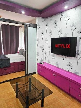 1BR OneOasis Limketkai w/ WiFi+Netflix+Pool #4 pax Apartment in Cagayan de Oro