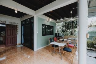เพชรบุรี การ์เด้น วิลล่า Phetburi Garden Villa Villa in Thailand