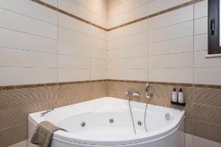 Villa Wisdom  By Be On Holidays Villa in Crete Region
