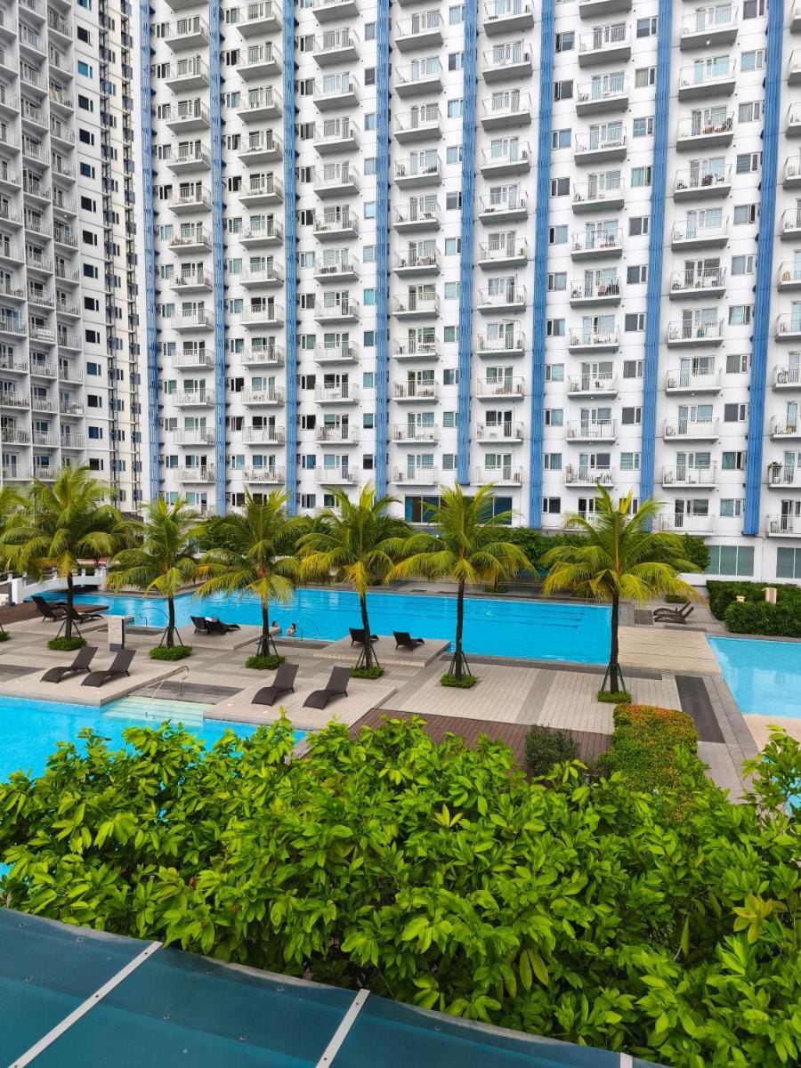 SM Jazz  Apartment in Makati