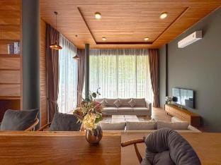 Villa Menara Vacation rental in Phuket