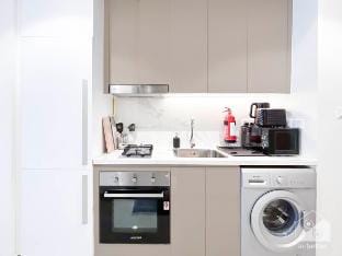 Urban Charm: Studio with Balcony in Riviera Vacation rental in Dubai