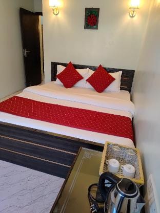 Happy Home Paying Guest House  Vacation rental in Varanasi