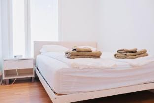 Stylish 2-bedrooms with Sauna and Parking Apartment in Uusimaa