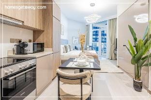 Minimalist Luxe Studio in the City Apartment in Dubai