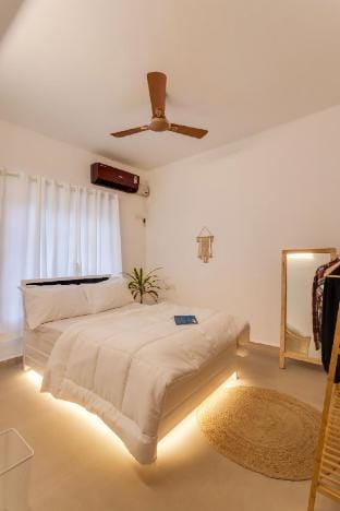 2 BHK Pool Front Apartment @5 mins to Anjuna Beach Vacation rental in Goa, India