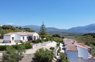 House in Huetor, Rural Tourism, Beach  Pool Vacation rental in Axarquía