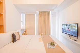 Studio Tokyo Riverside PIK 2 Modern By Travelio Apartment in West Java