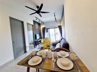 VIM3 ISP Bandar Menjalara Lotus Damansara OneU KL Vacation rental in Petaling Jaya
