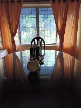 Large 2BHK AC Homestay by Bollywood celeb Apartment in Maharashtra
