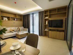 Bangkok | Pool&Gym | BTS/MRT | Max 3ppl 55/95 Vacation rental in Bangkok