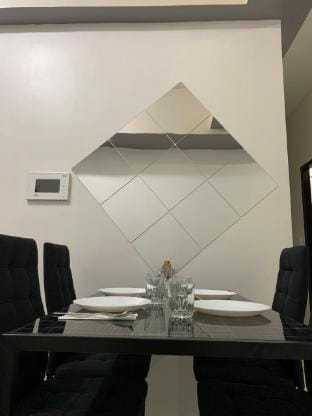 2 Bedrooms Suite in Mckinley BGC Vacation rental in Makati