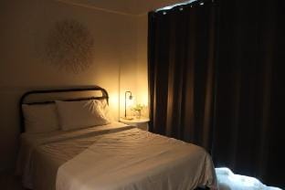 Great luxury condo in McKinley Vacation rental in Makati