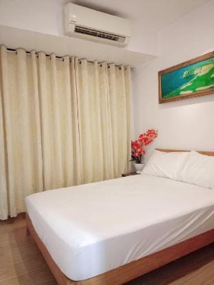 2 Bedrooms Penthouse in Azure Parañaque Apartment in Paranaque