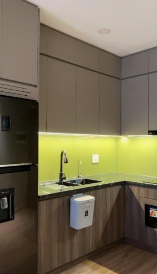 Dark Green Apartment - Sapphire HaLong Apartment in Laos
