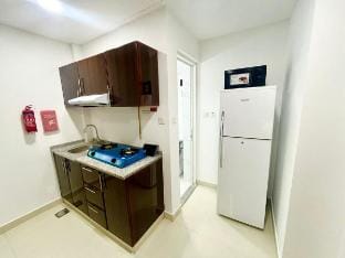 Near ADCB Metro Furnished studio Apartment in Dubai
