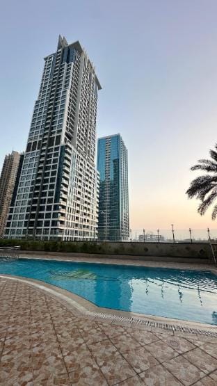 Luxury Studio with Balcony|Close to Metro & Marina Apartment in Dubai