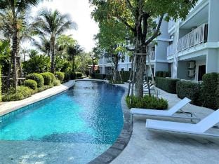 Top floor apartment in the new Title V Condo Apartment in Rawai