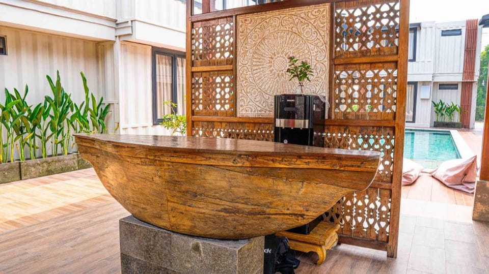 Allende Canggu Hotel in North Kuta