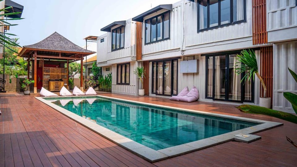 Allende Canggu Hotel in North Kuta