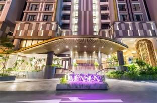 luxury apartment, 2 br 3 bed, rooftop pool,gym, D1 Vacation rental in Ho Chi Minh City