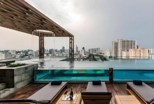 luxury apartment, 2 br 3 bed, rooftop pool,gym, D1 Vacation rental in Ho Chi Minh City