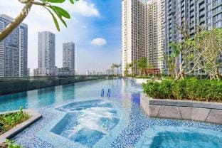 Luxury 2Brs+3Bed Cinema Mall View City, Gym, Pool Vacation rental in Ho Chi Minh City