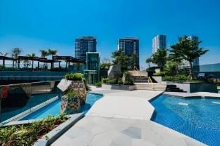 Luxury, 2Brs+3Bed, W/ River Gym Pool Night Market Vacation rental in Ho Chi Minh City