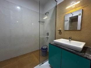 Experience ultimate luxury at Intelligent Studio Vacation rental in Kolkata
