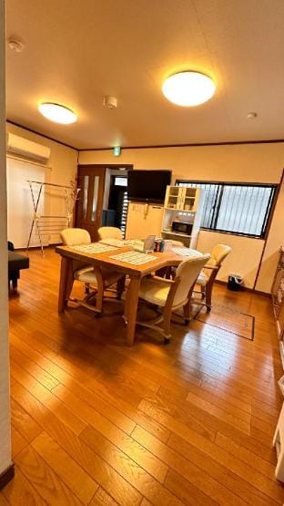 LJ INN Shijo Omiya Hanare Free 5 Bike WiFi Vacation rental in Kyoto