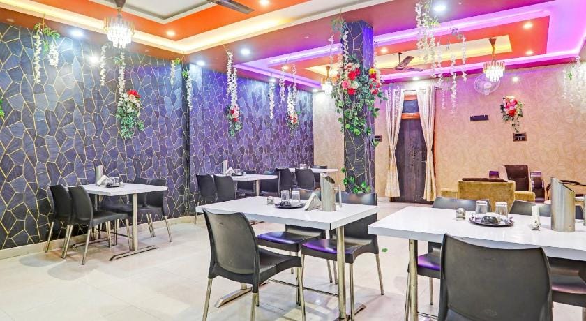 SPOT ON Love Buffet Restaurant & Benquet Holl Hotel in Nepal