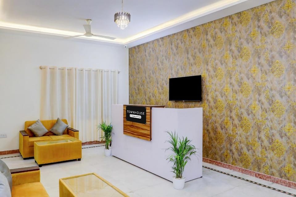Super Townhouse Madiwala Lake Park Hotel in Bengaluru