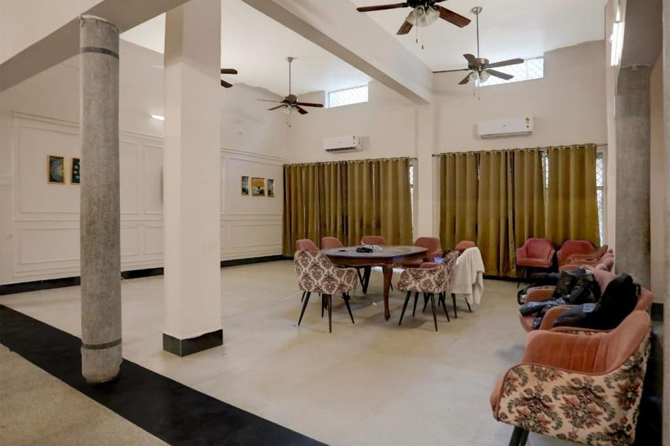 Super Collection O Civil Lines Prayagraj Hotel in Uttar Pradesh