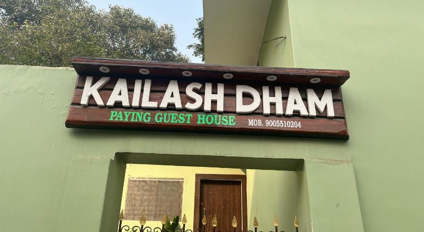 Kailash Dham Bed and Breakfast in Varanasi