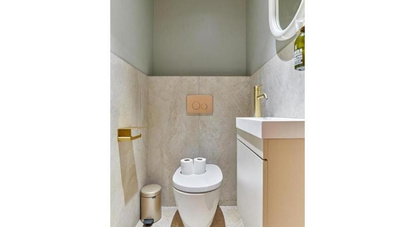 Terrace apartment Trocadero Eiffel Tower by Studio Apartment in Paris