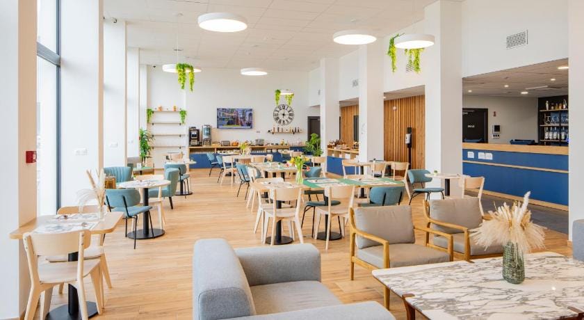 All Suites Appart Hotel - Le Havre Centre - Les docks Hotel in Le Havre