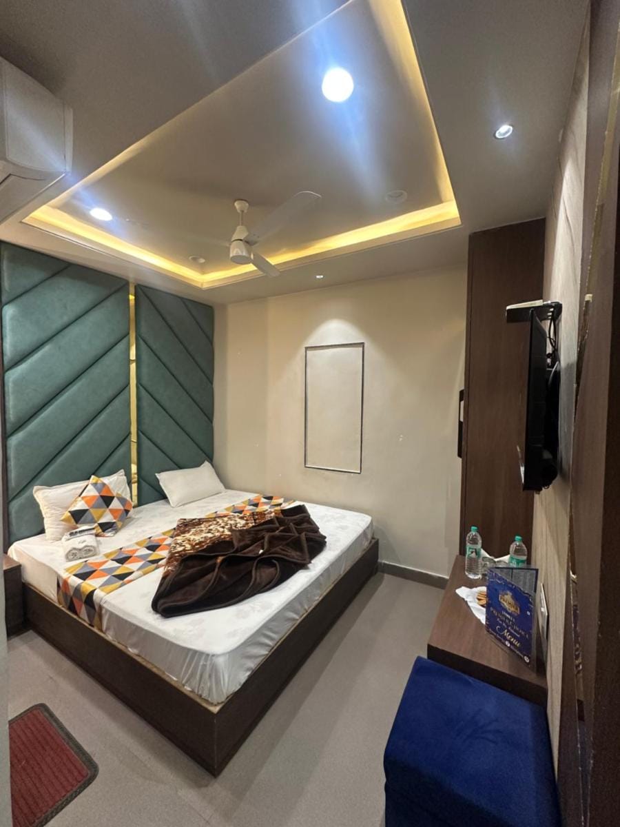 HOTEL PREMIER CHOICE - JUST 50 Meters FROM AJMER SHARIF DARGAH Hotel in Rajasthan