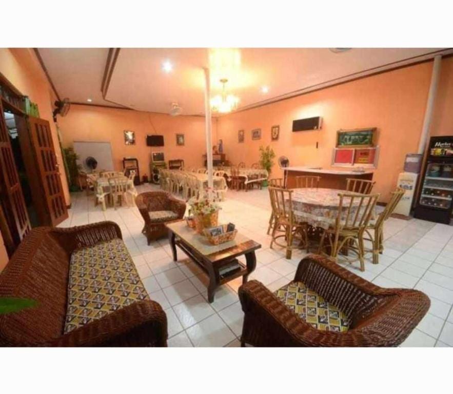 William Hearts Pension Hostel in Puerto Princesa