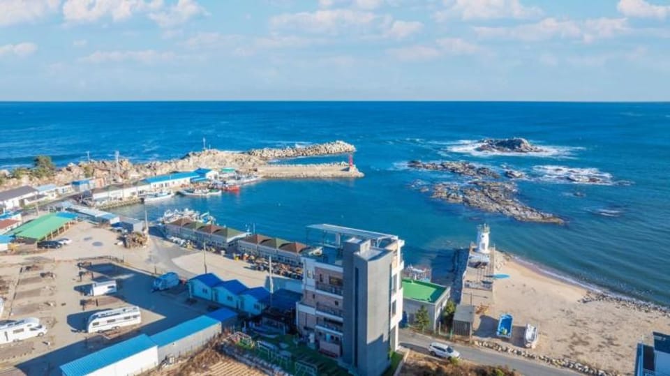 Goseong Panorama Ocean View Poolvilla Bed and Breakfast in South Korea