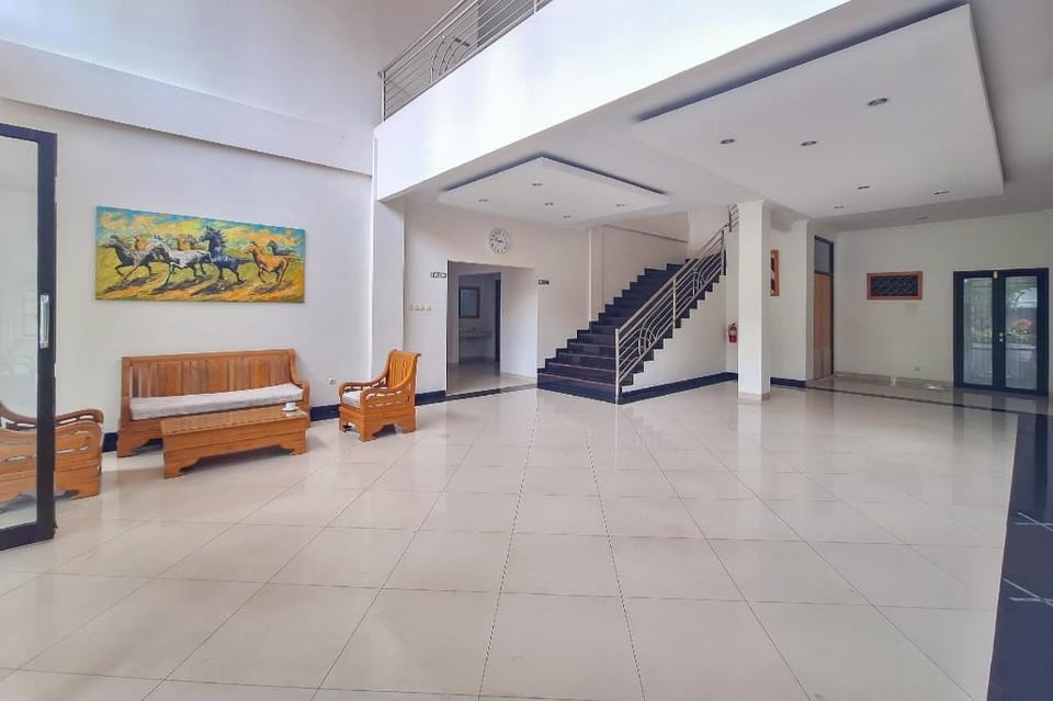 Urbanview Hotel Tridaya Cisarua Puncak Hotel in Cisarua