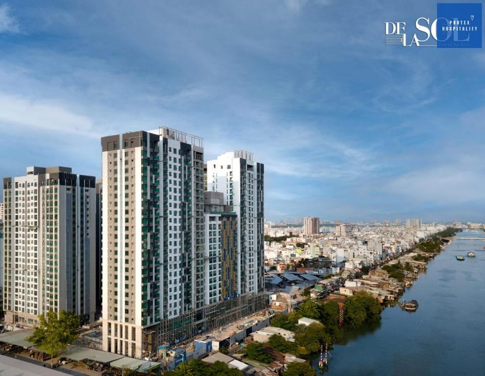Luxury De La SoL Apartment District 4 Apartment in Ho Chi Minh City