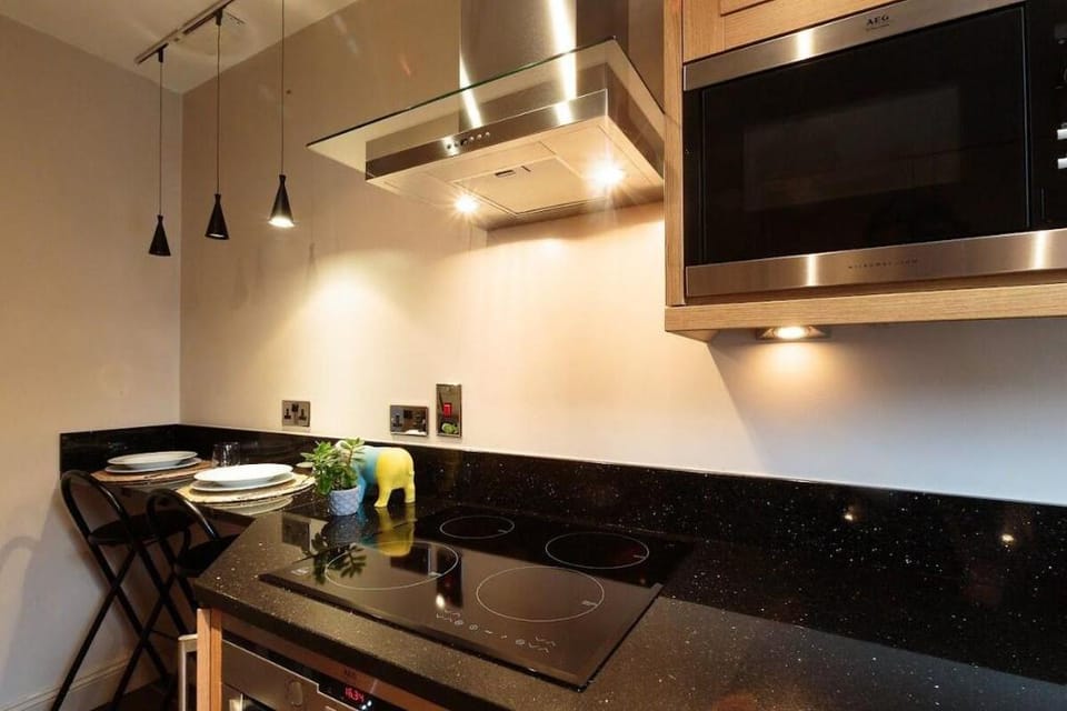 Luxury 2 Bed Chelsea Knightsbridge Horizon Apartment in City of Westminster